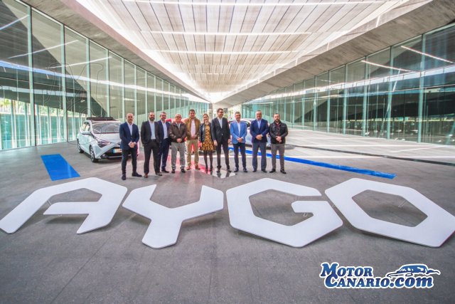 Nuevo Toyota AYGO: más atractivo, más eficiente y más conectado.